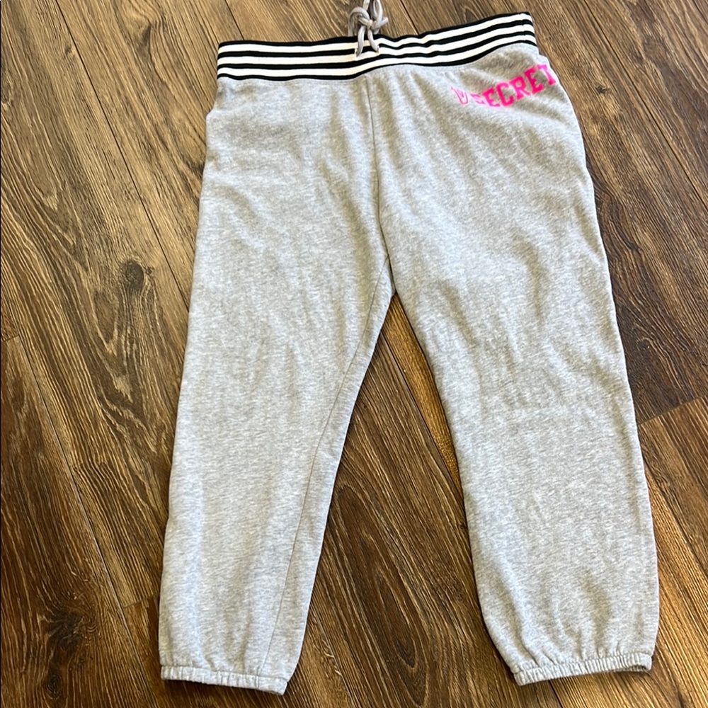 Victoria's Secret Gray and Pink Sweatpants Relaxed cropped fit